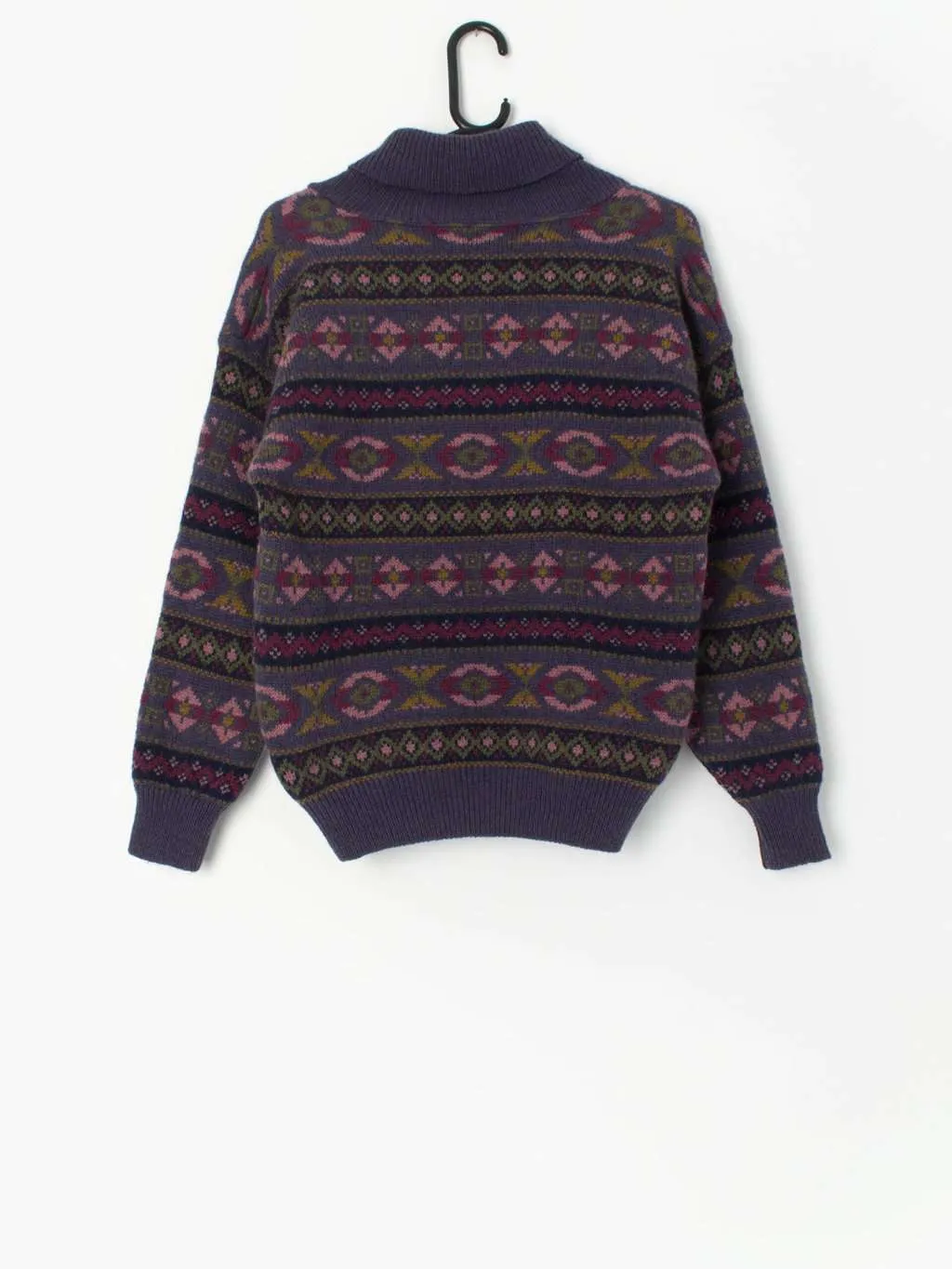 Vintage Laura Ashley wool knitted jumper in purple with geometric design – Medium